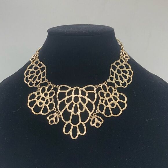 Jessica Simpson Gold Tone Statement Necklace - Picture 2 of 2